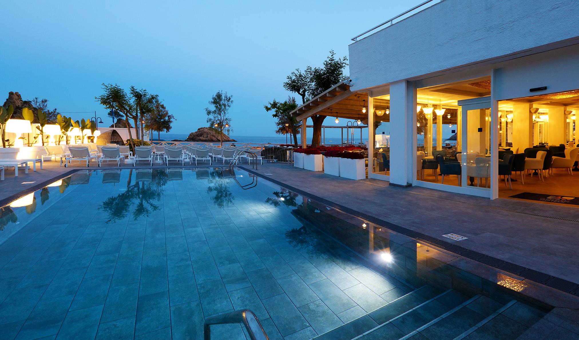 Hotel Golden Mar Menuda 4*