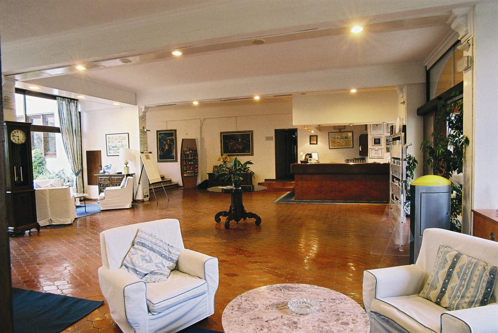 Golden Mar Menuda Hotel